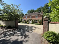 Southampton Road, Salisbury, SP5 photo 1