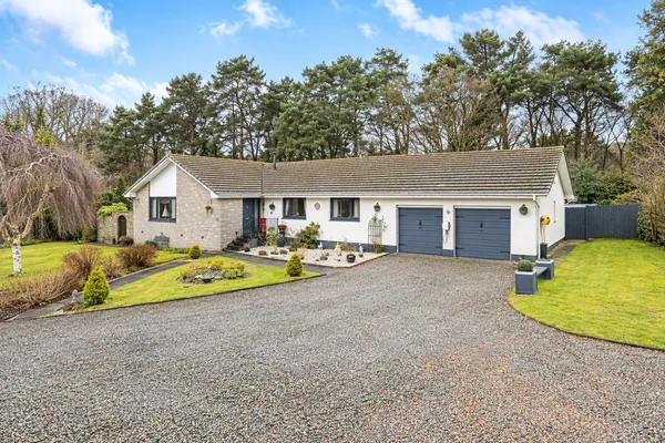 Middlewood Park, Livingston, West Lot...
