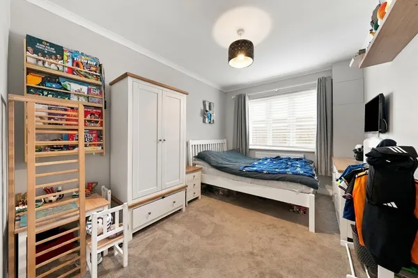 Katherine Close, Addlestone, KT15 photo 6