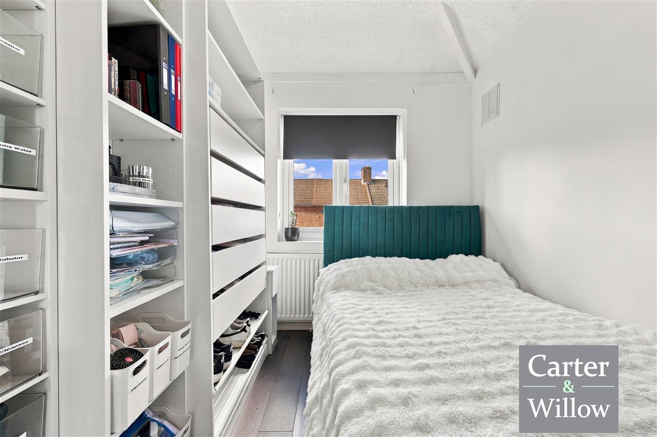 Cartwright Road, Dagenham, Essex Image 18