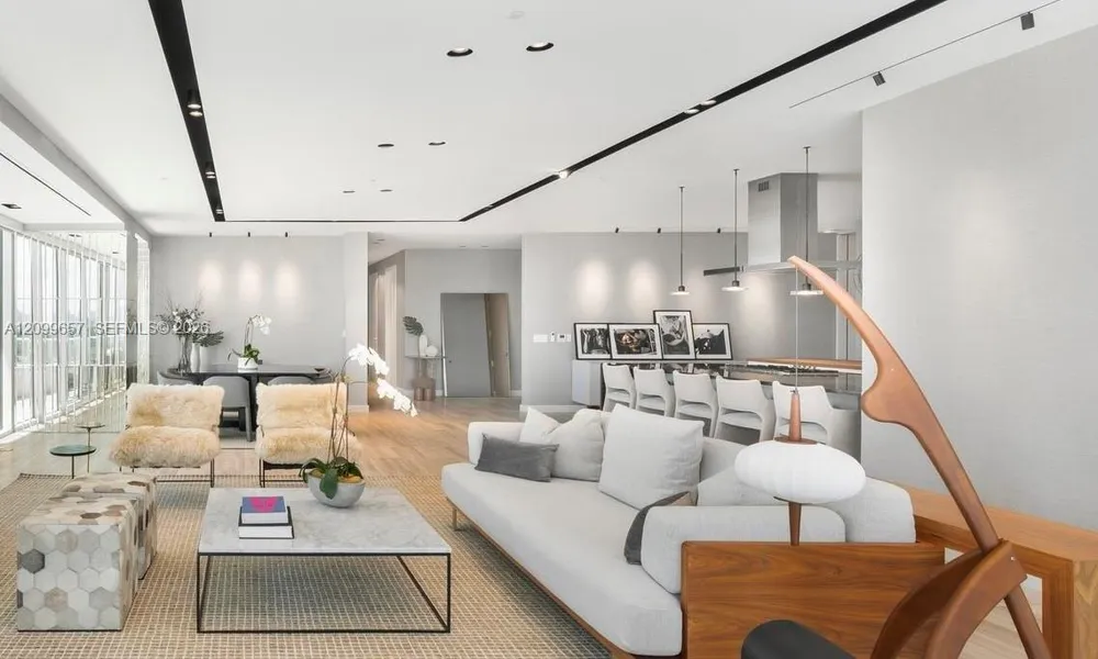 4701 N Meridian Ave, Miami Beach, FL 33140