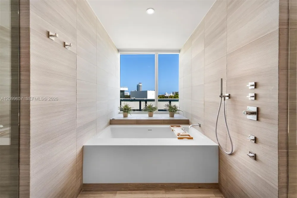 4701 N Meridian Ave, Miami Beach, FL 33140