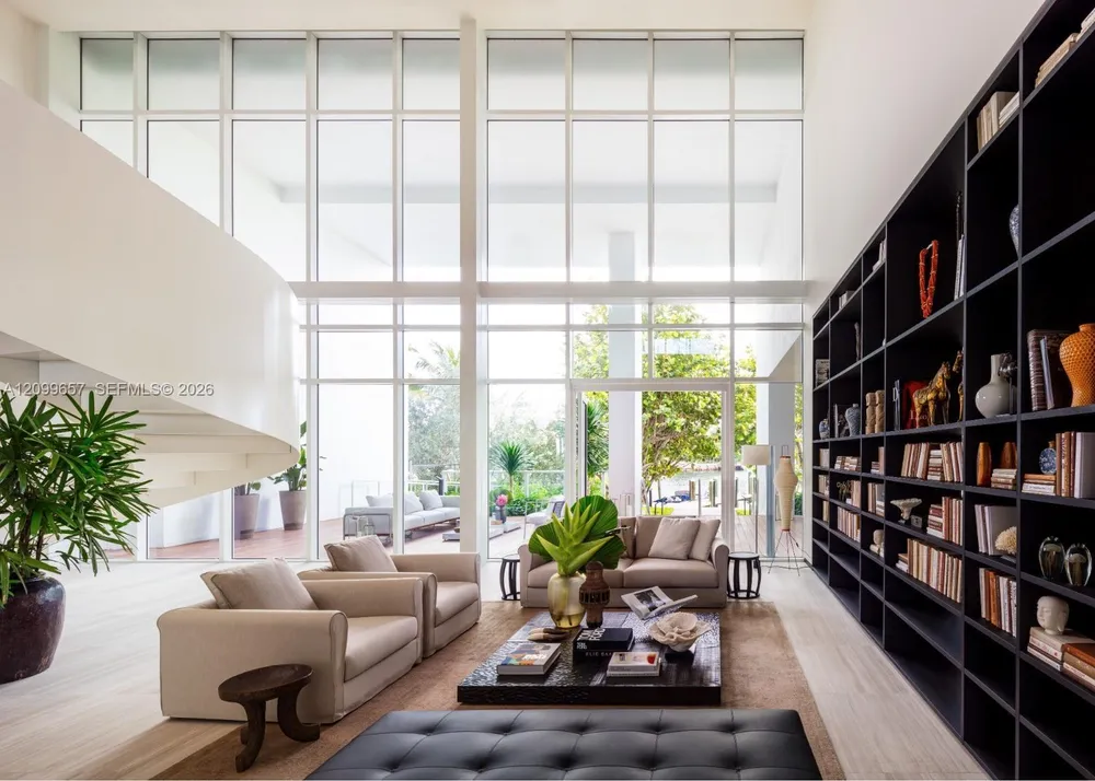 4701 N Meridian Ave, Miami Beach, FL 33140