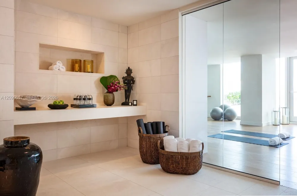 4701 N Meridian Ave, Miami Beach, FL 33140