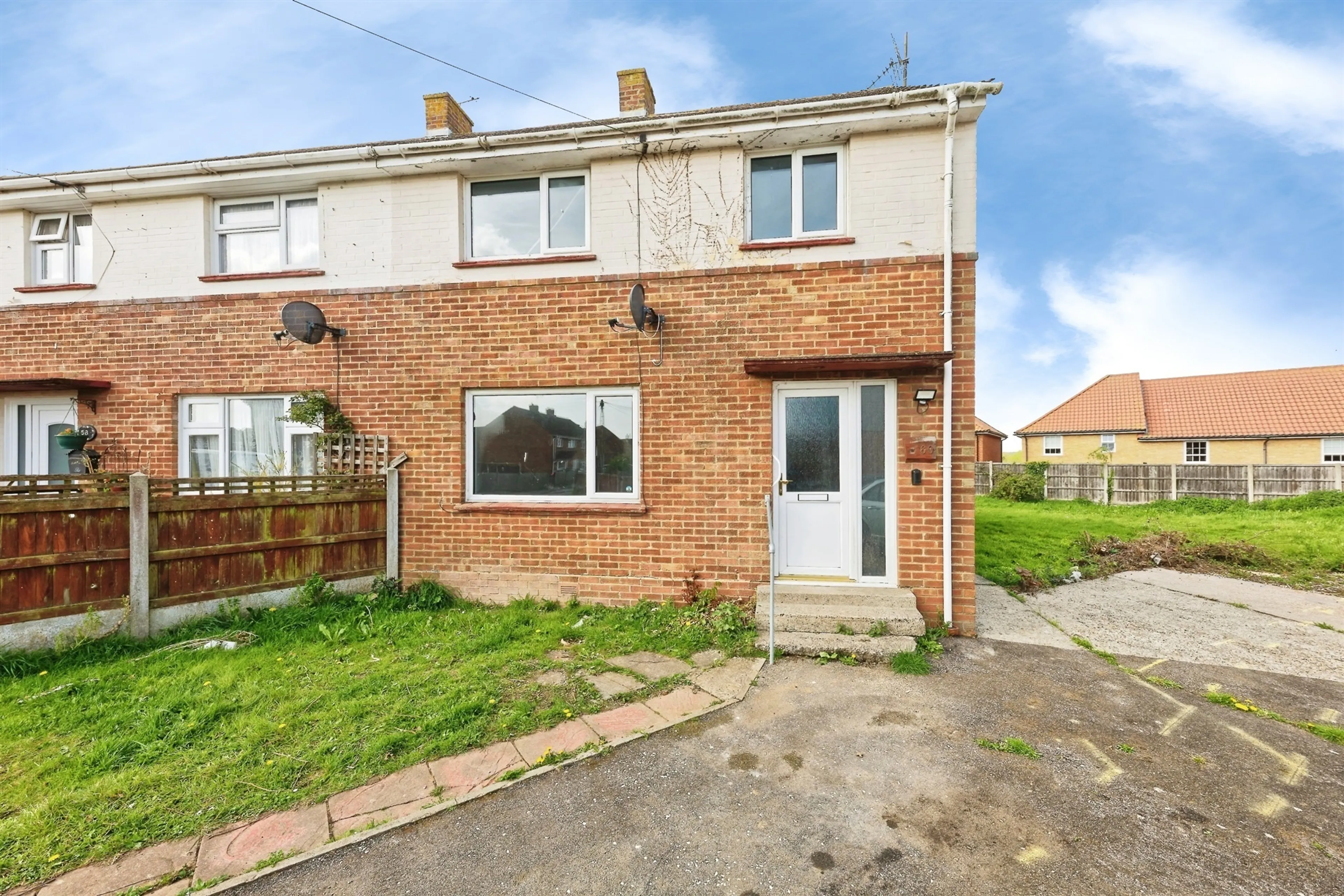 Property photo 0