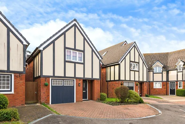Barnpear Court, Tuffley, Gloucester, ...
