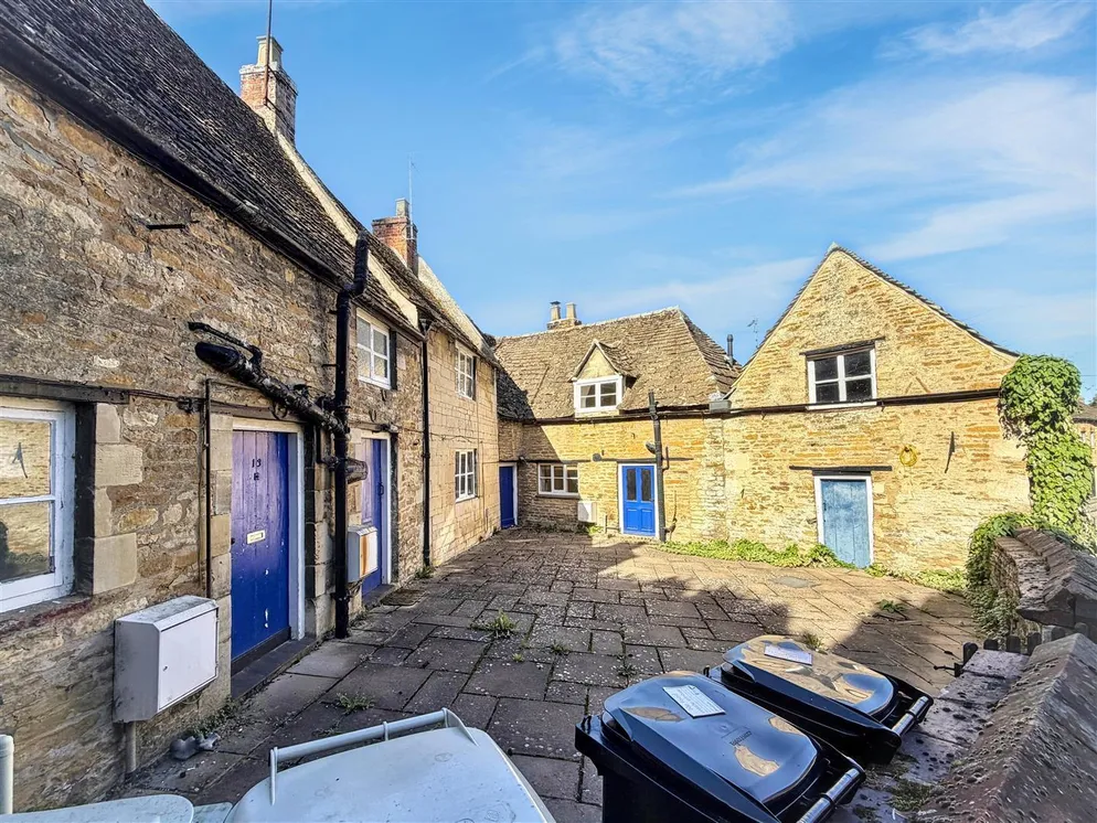 Property carousel item 23