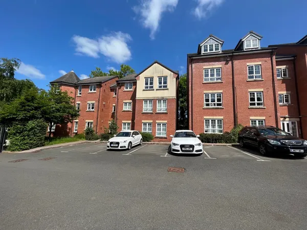 Ansell Court, Warwick