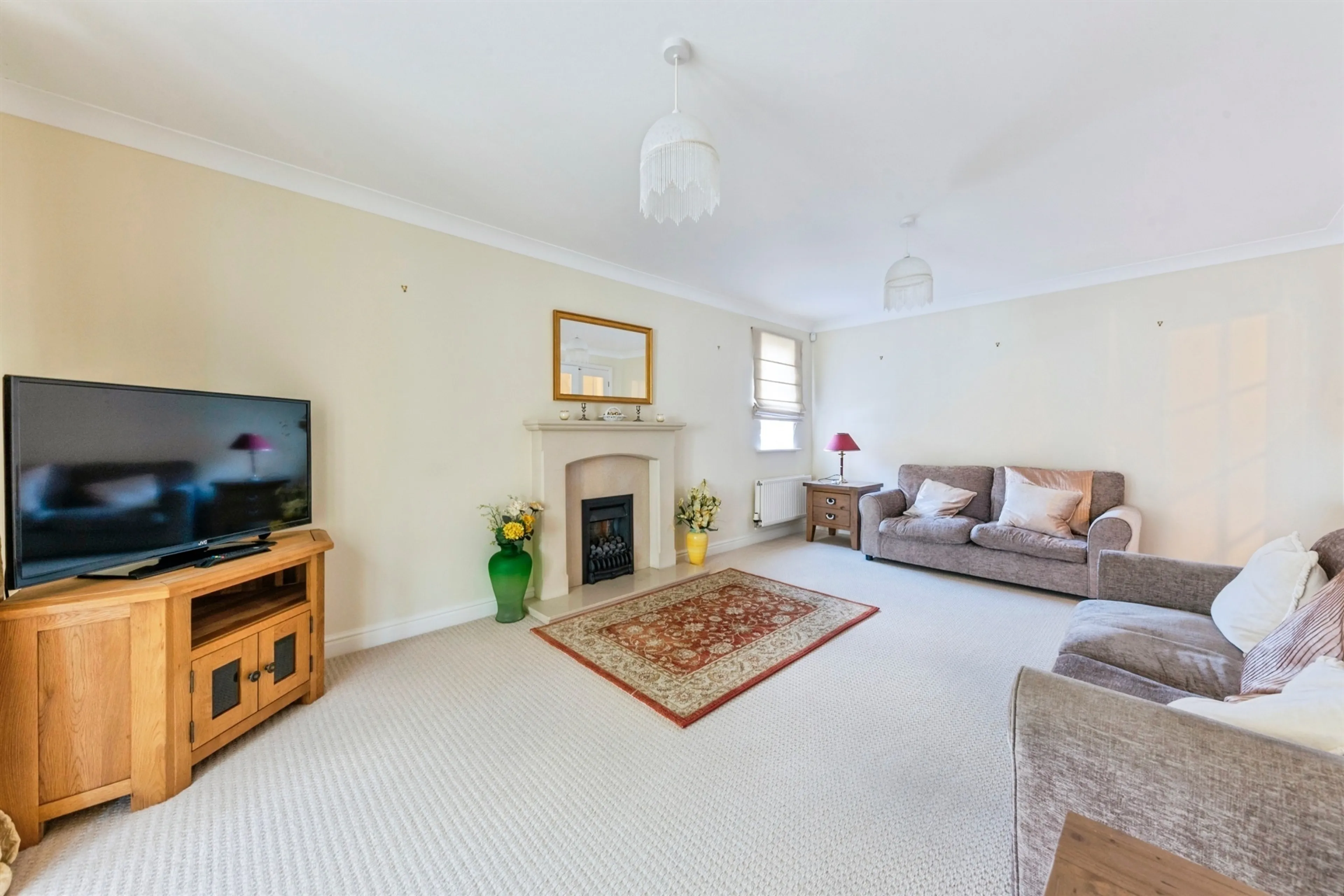 Property at Hadleigh Close, Grantham