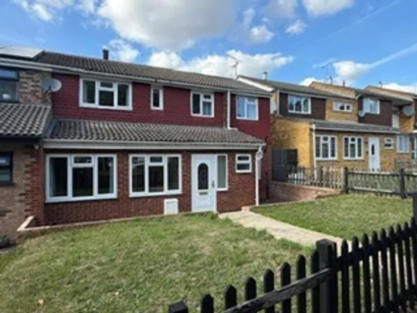 Julius Gardens, Luton, Beds