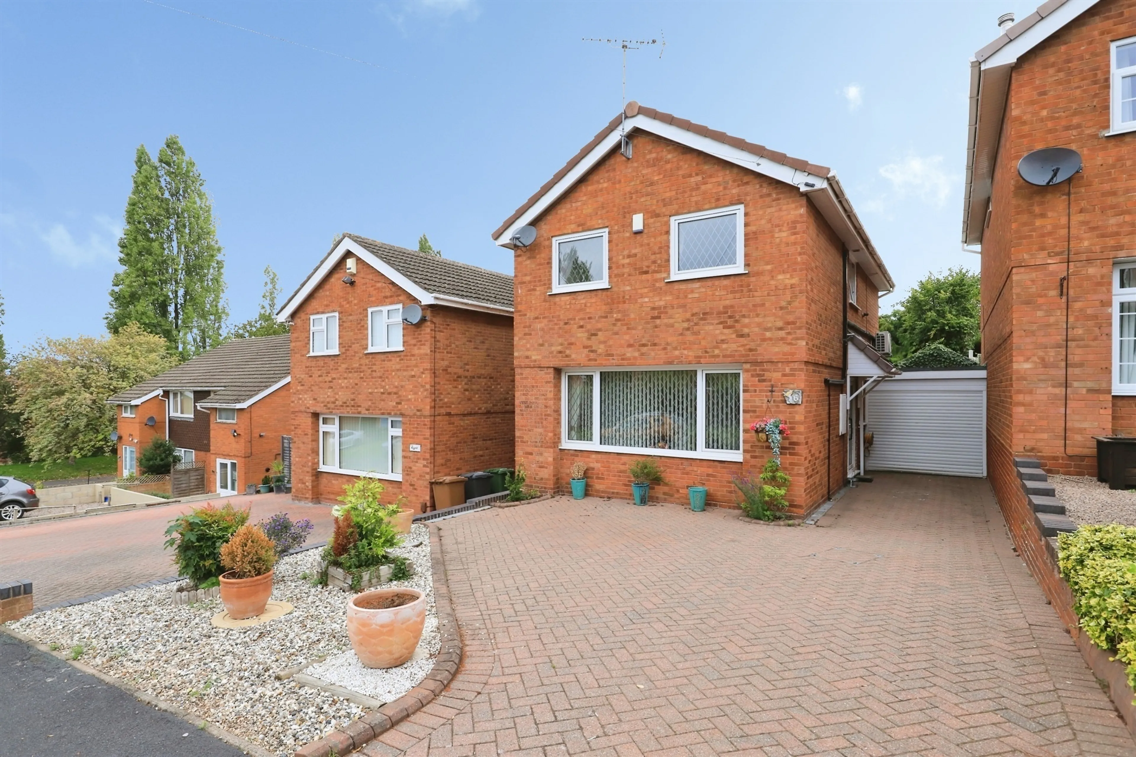 Property at Falcon Close, Kidderminster