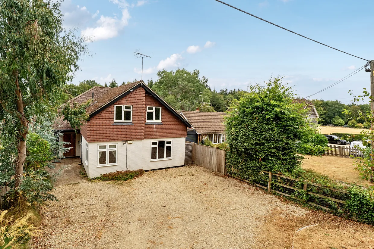 Whitehall Lane, Checkendon, RG8 photo 1