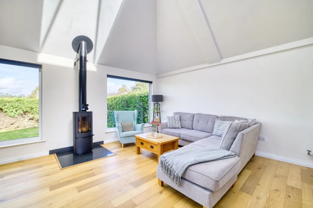 https://mr0.homeflow-assets.co.uk/files/photo/image/48552/0978/_x_/003A4177_HDR-64.jpg
