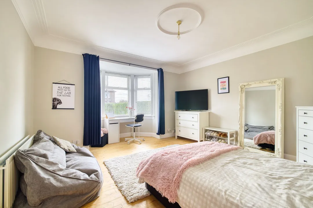 https://mr0.homeflow-assets.co.uk/files/photo/image/48552/0988/_x_/003A4587_HDR-114.jpg