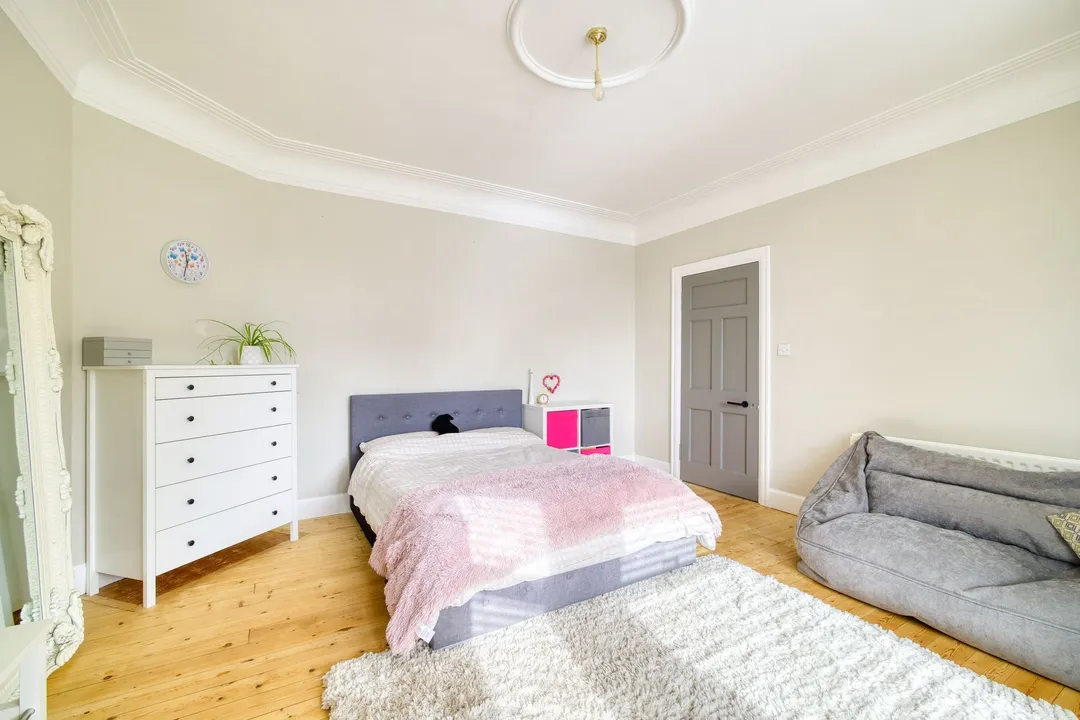 https://mr0.homeflow-assets.co.uk/files/photo/image/48552/0989/_x_/003A4627_HDR-119.jpg