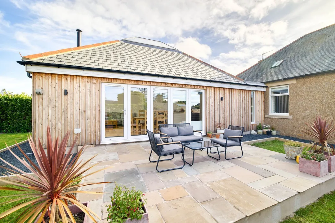 https://mr0.homeflow-assets.co.uk/files/photo/image/48552/0998/_x_/003A3882_HDR-18.jpg