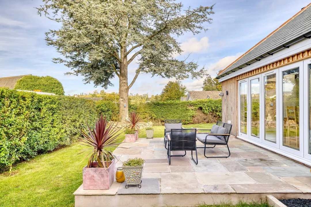 https://mr0.homeflow-assets.co.uk/files/photo/image/48552/0999/_x_/003A3947_HDR-28.jpg