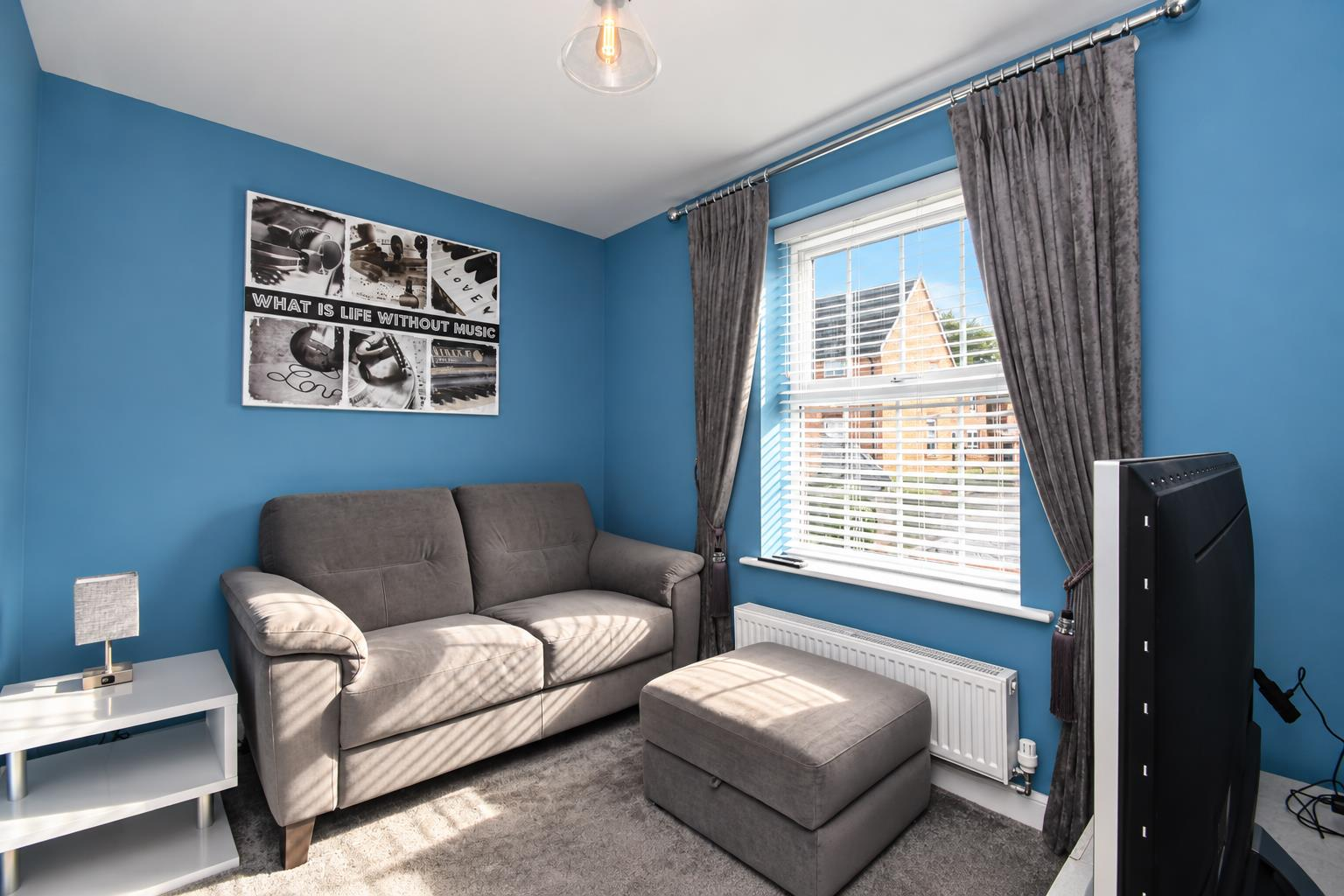 Broad Avenue, Hessle Image 7