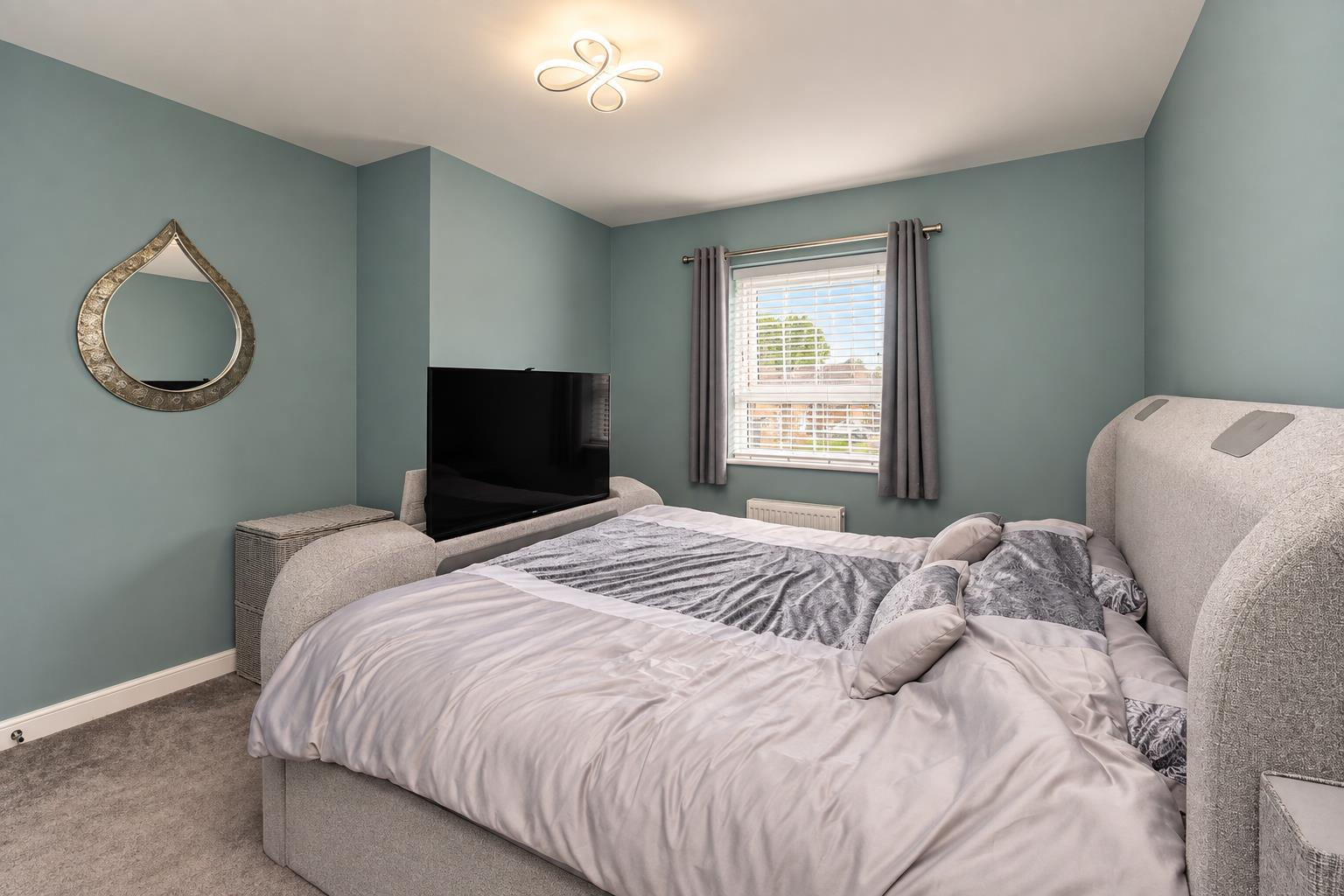Broad Avenue, Hessle Image 13