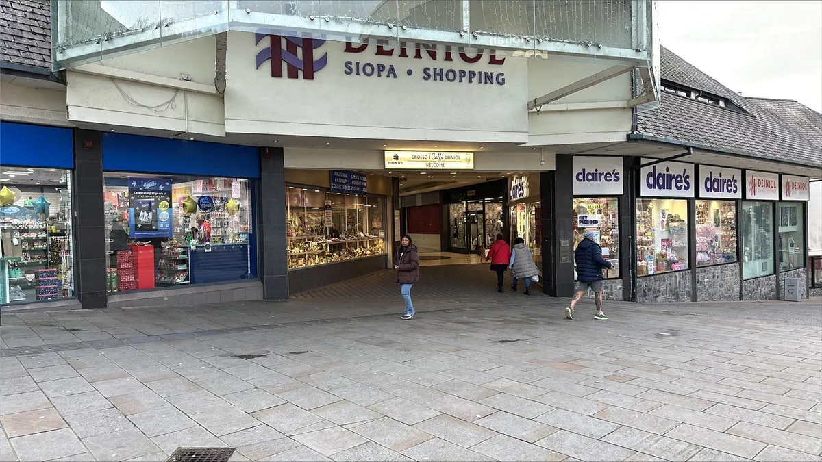 Deiniol Centre, High Street, Bangor, Gwynedd, LL57