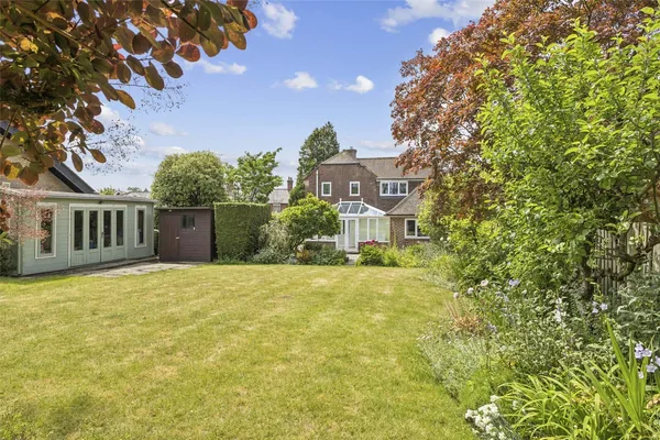 Petersfield Road, Midhurst, GU29 photo 10