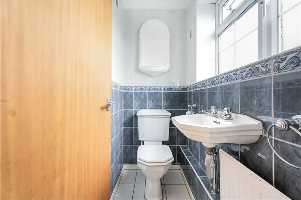 Victoria Road, Oundle, PE8 photo 8