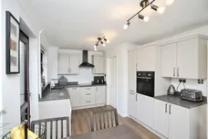Holme Close, RUGBY