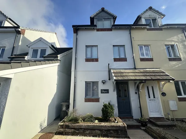 Oakwood Close, Dartmouth