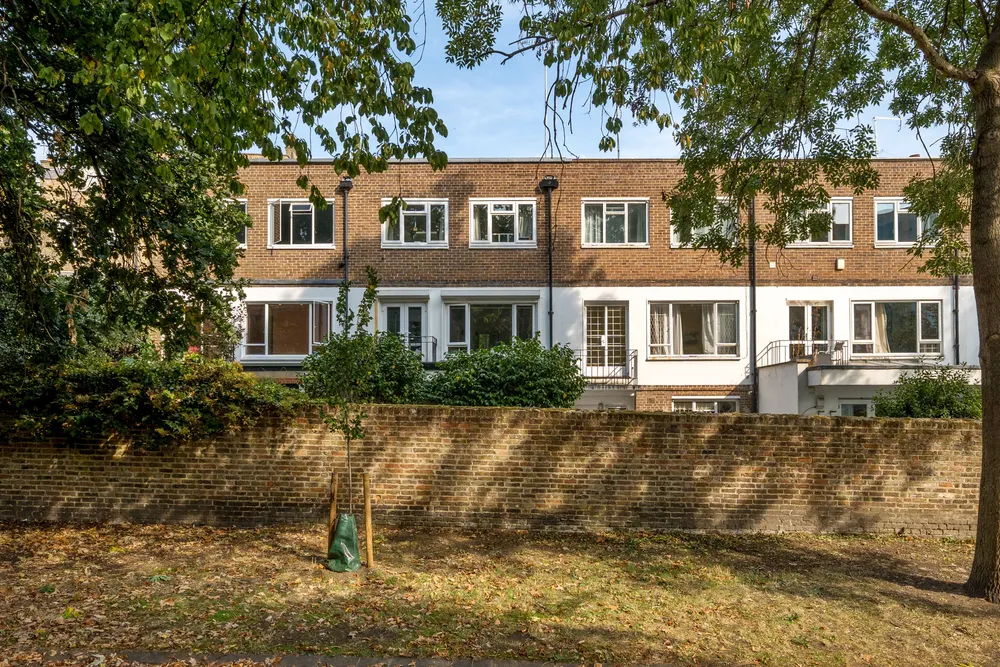 Phillimore Gardens Close, London, W8
