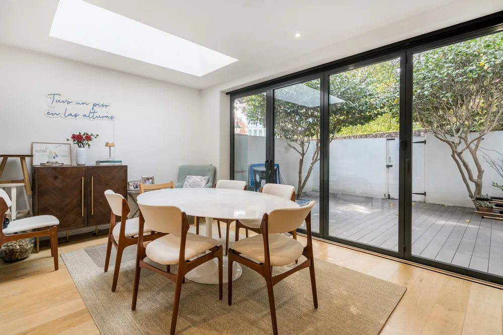 Phillimore Gardens Close, London, W8