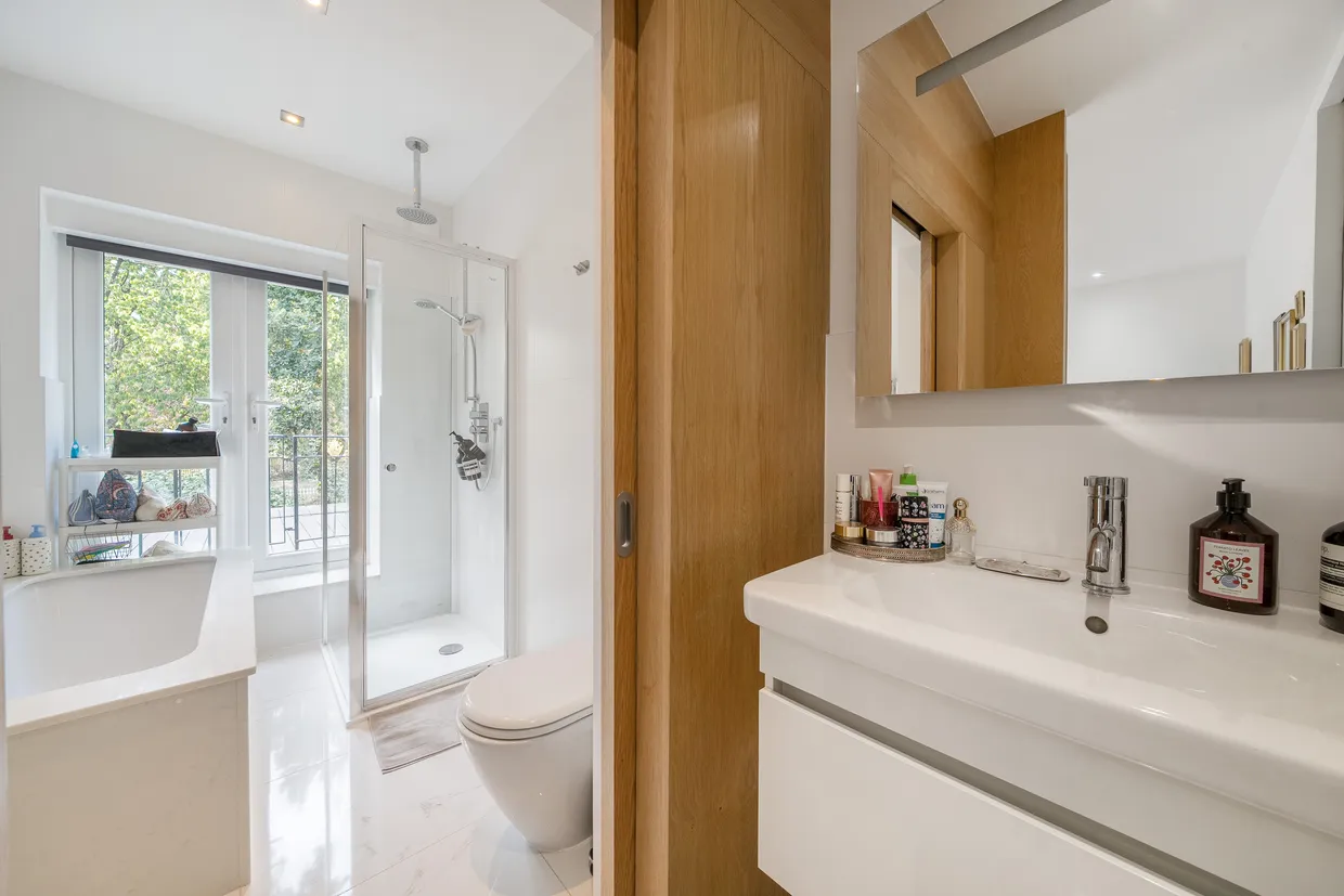 Phillimore Gardens Close, London, W8 photo 19