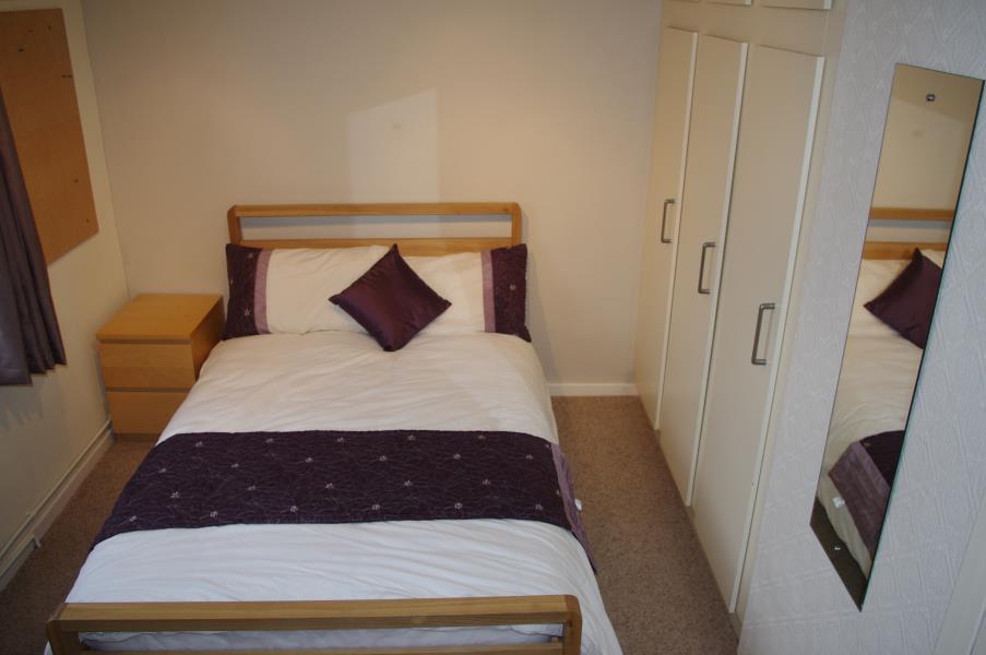 8 Cadleigh Gardens  Image 3