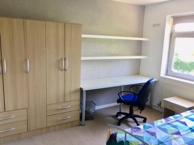 8 Cadleigh Gardens  Image 2