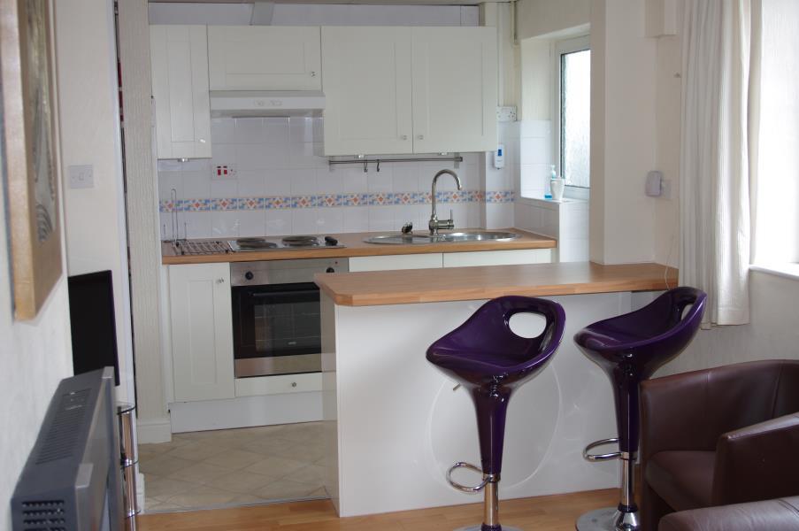 8 Cadleigh Gardens  Image 1