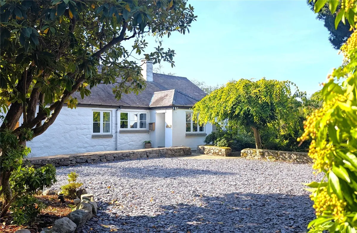 Llanrug, Caernarfon, Gwynedd, LL55