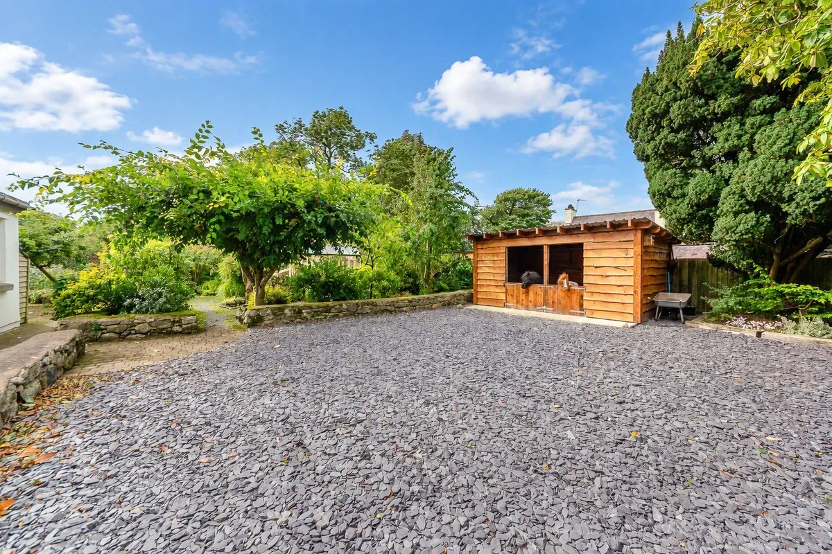 Llanrug, Caernarfon, Gwynedd, LL55