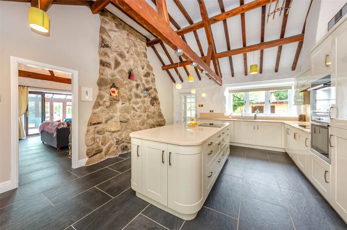 Llanrug, Caernarfon, Gwynedd, LL55