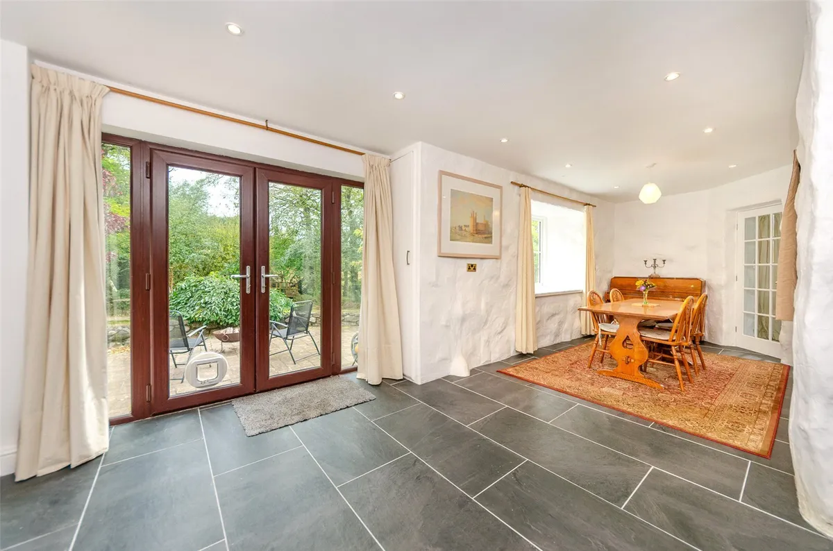 Llanrug, Caernarfon, Gwynedd, LL55