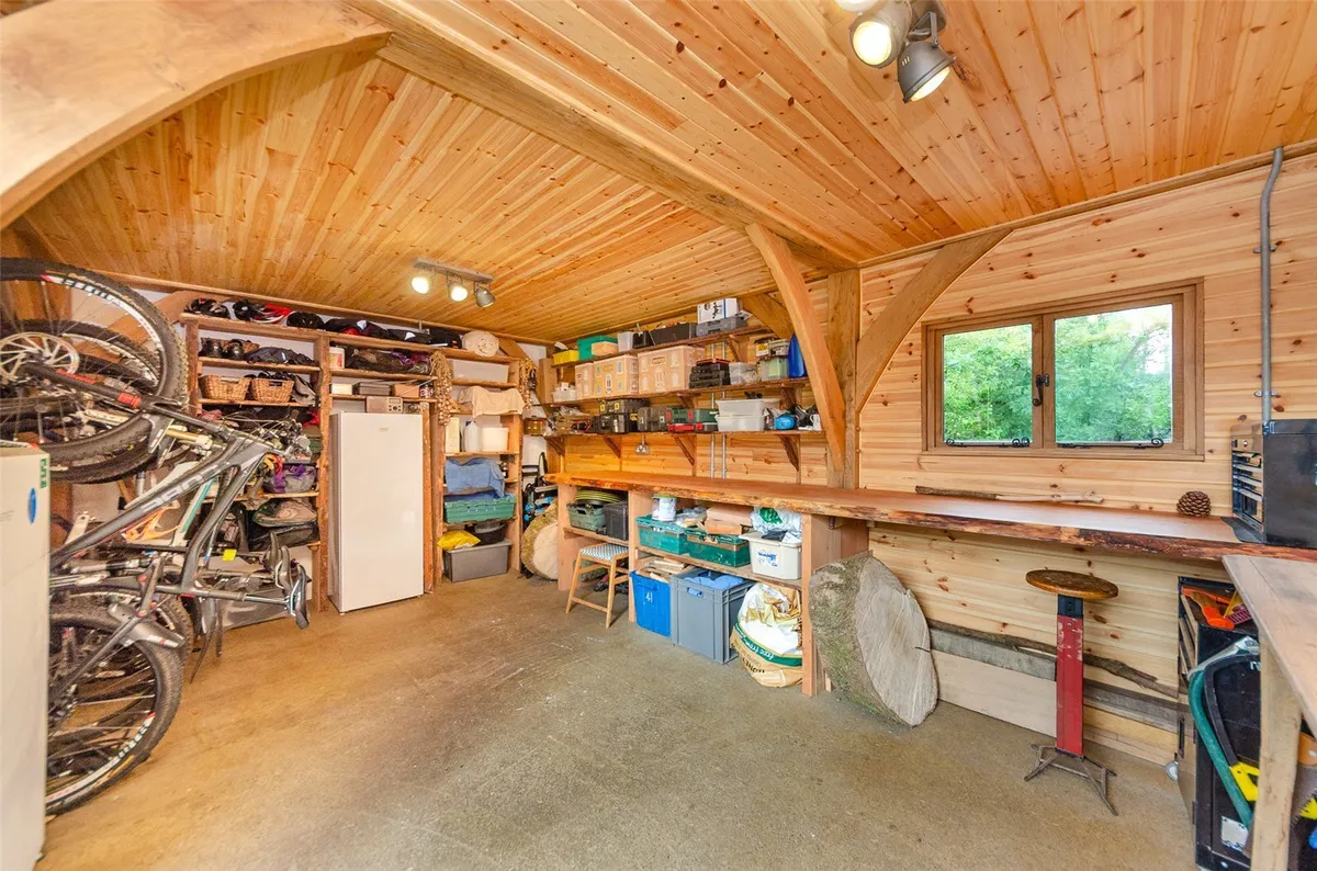 Llanrug, Caernarfon, Gwynedd, LL55