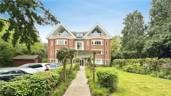 Burton Road, Branksome Park