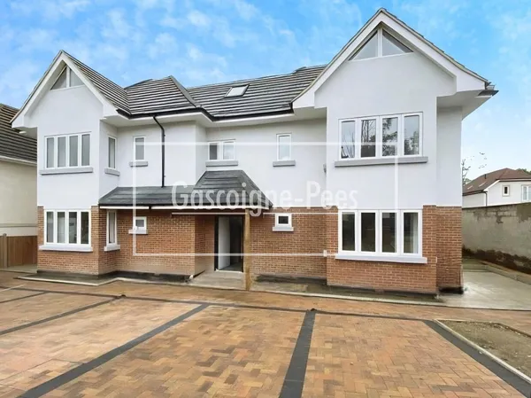 York Road, Camberley, GU15
