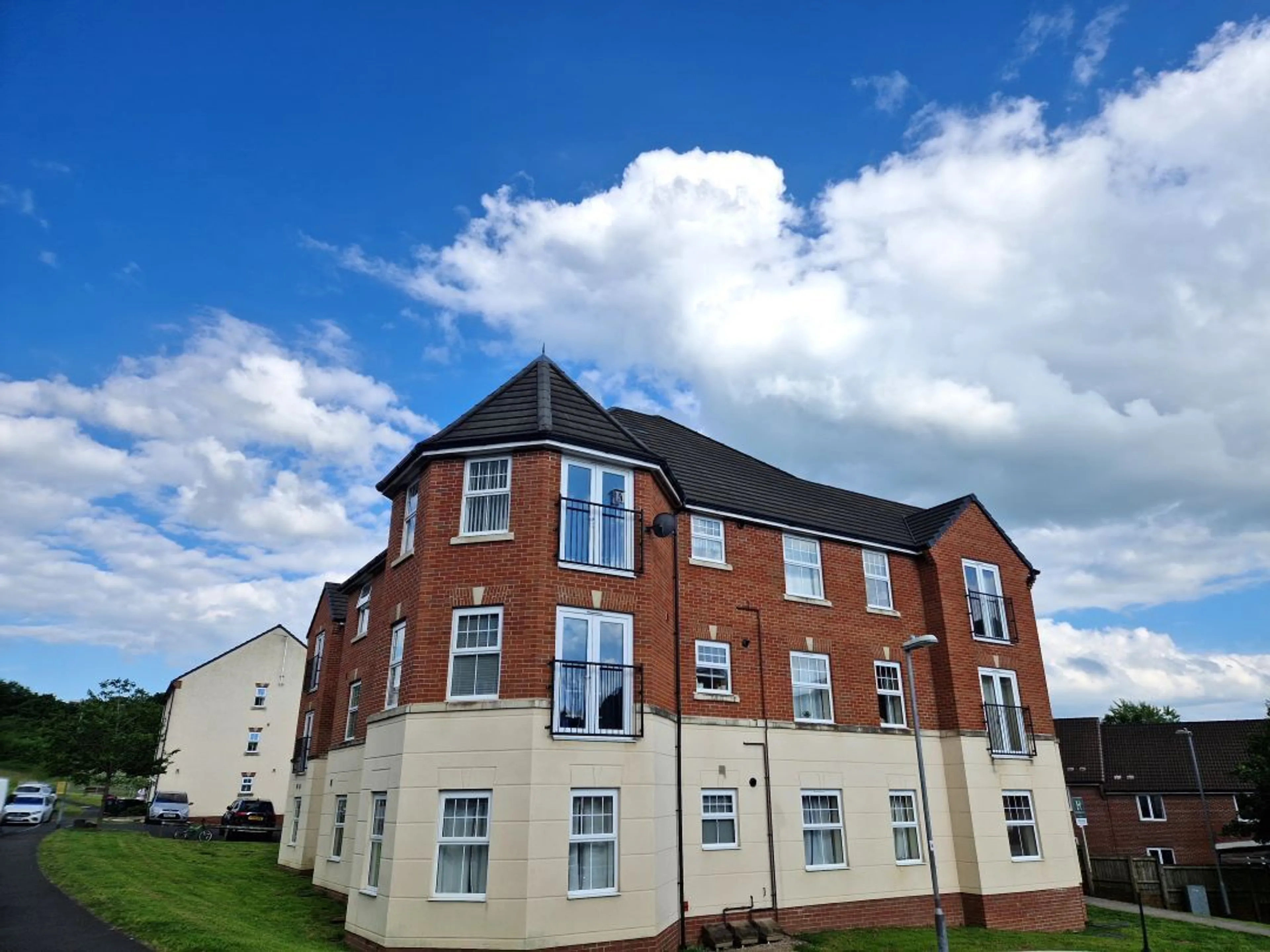 Property photo 0