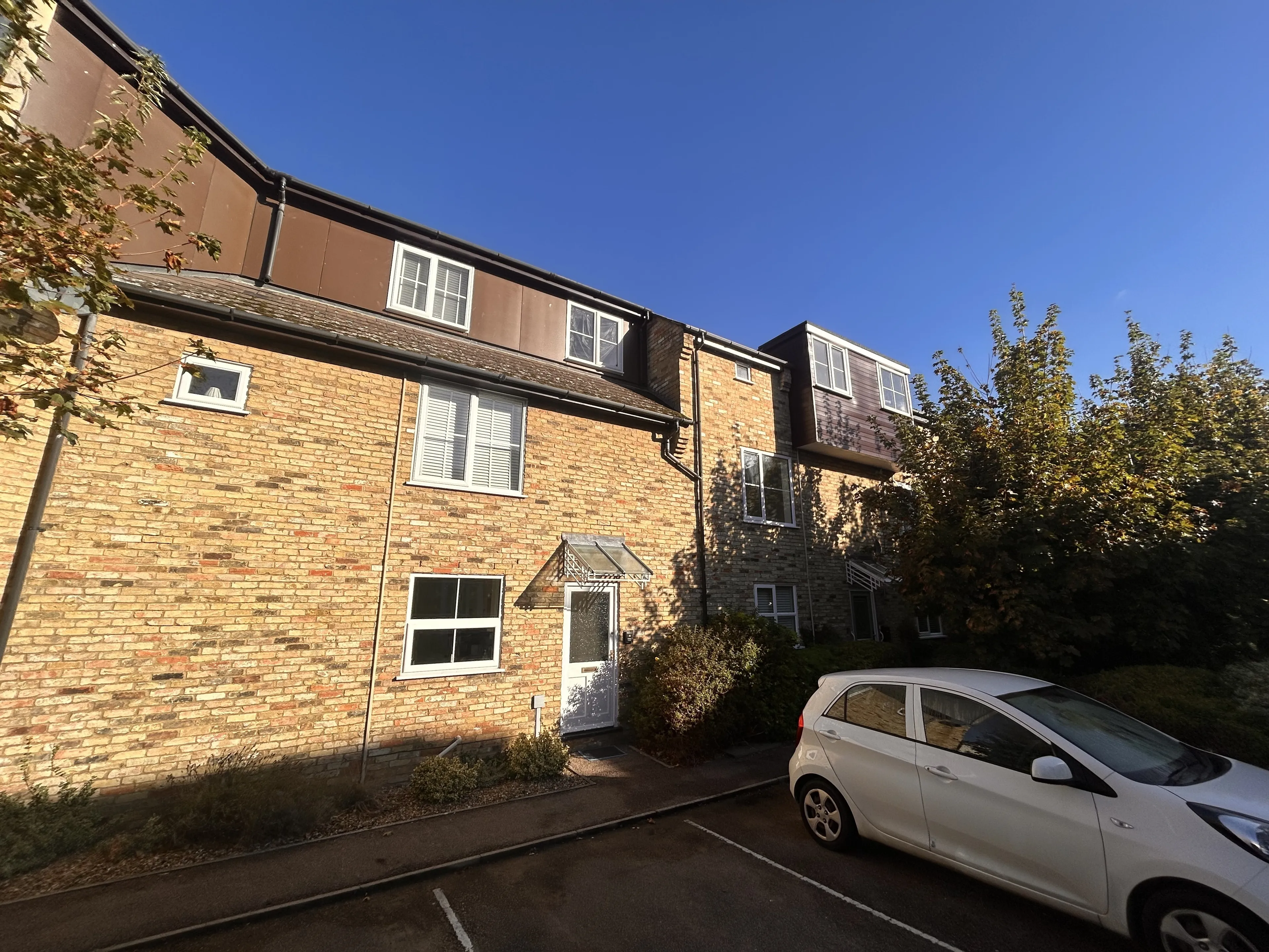 Property photo 0