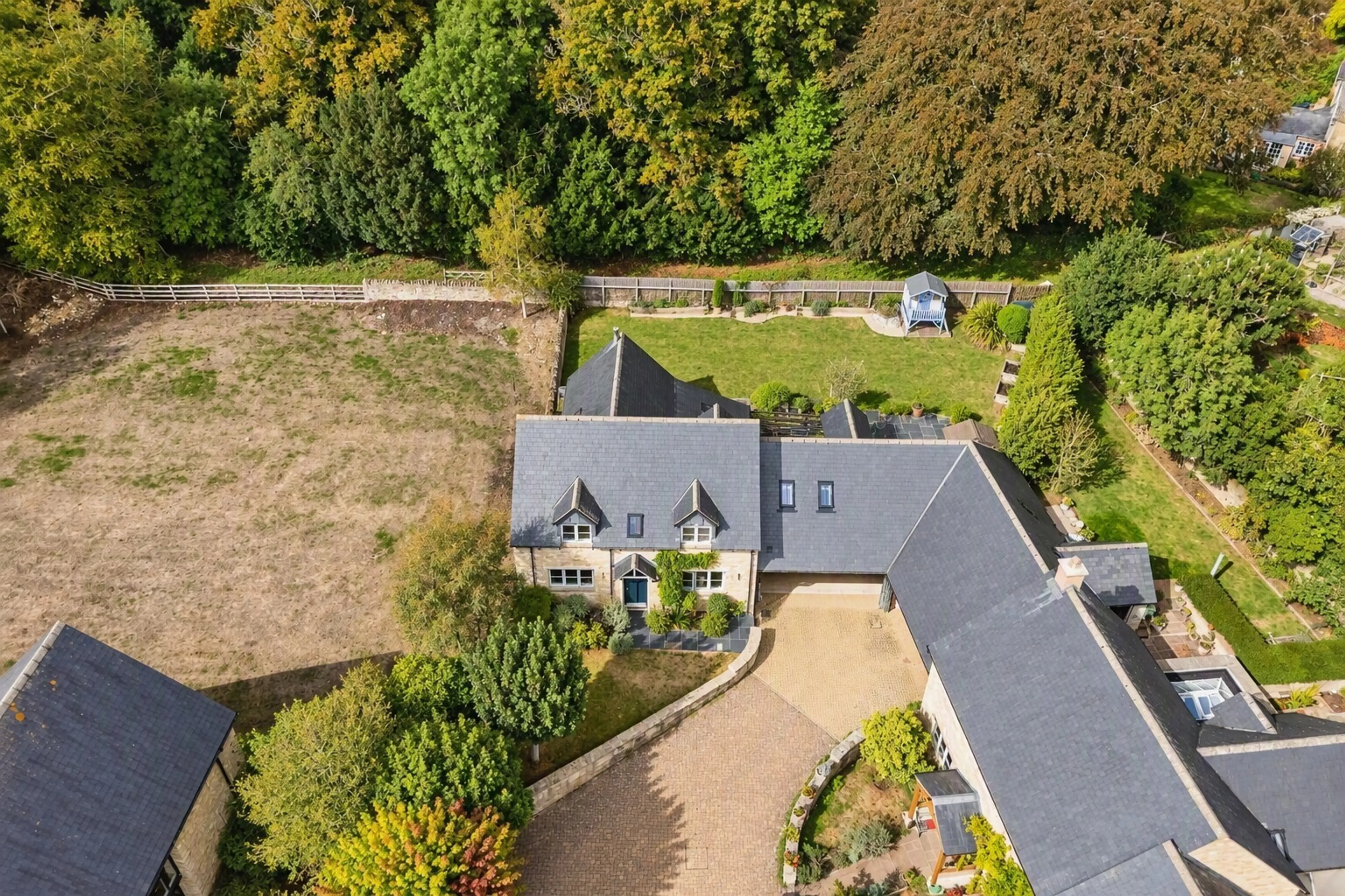 Property photo 32