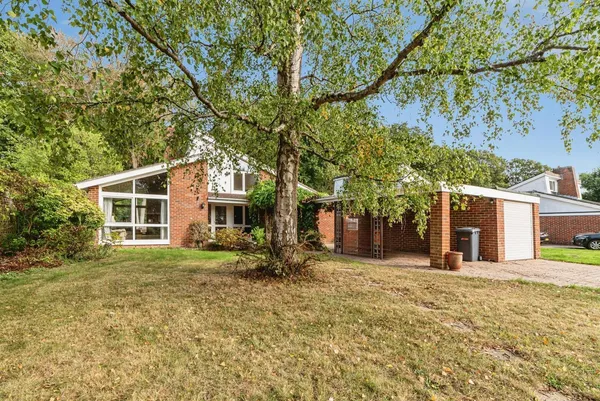 Conifer Close, Baughurst, Tadley, Ham...