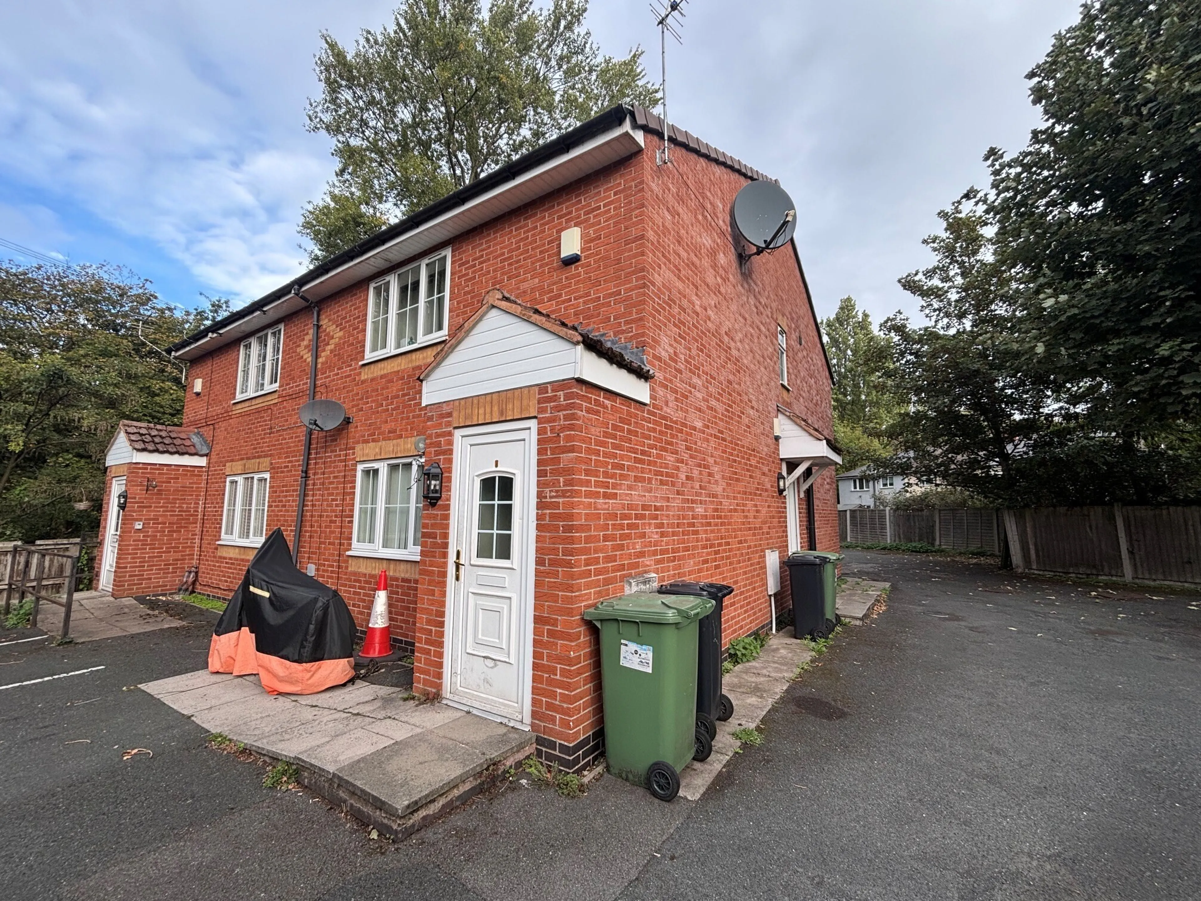 Property photo 0