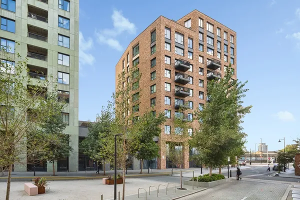Dipper Drive, London, E3