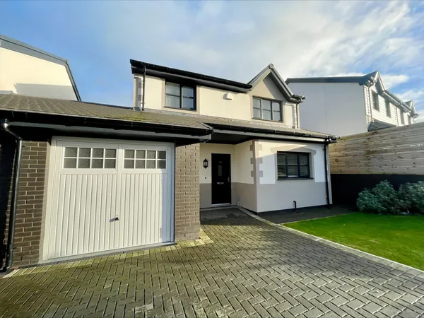 Lon Caer Seion, Conwy, LL32 8BA
