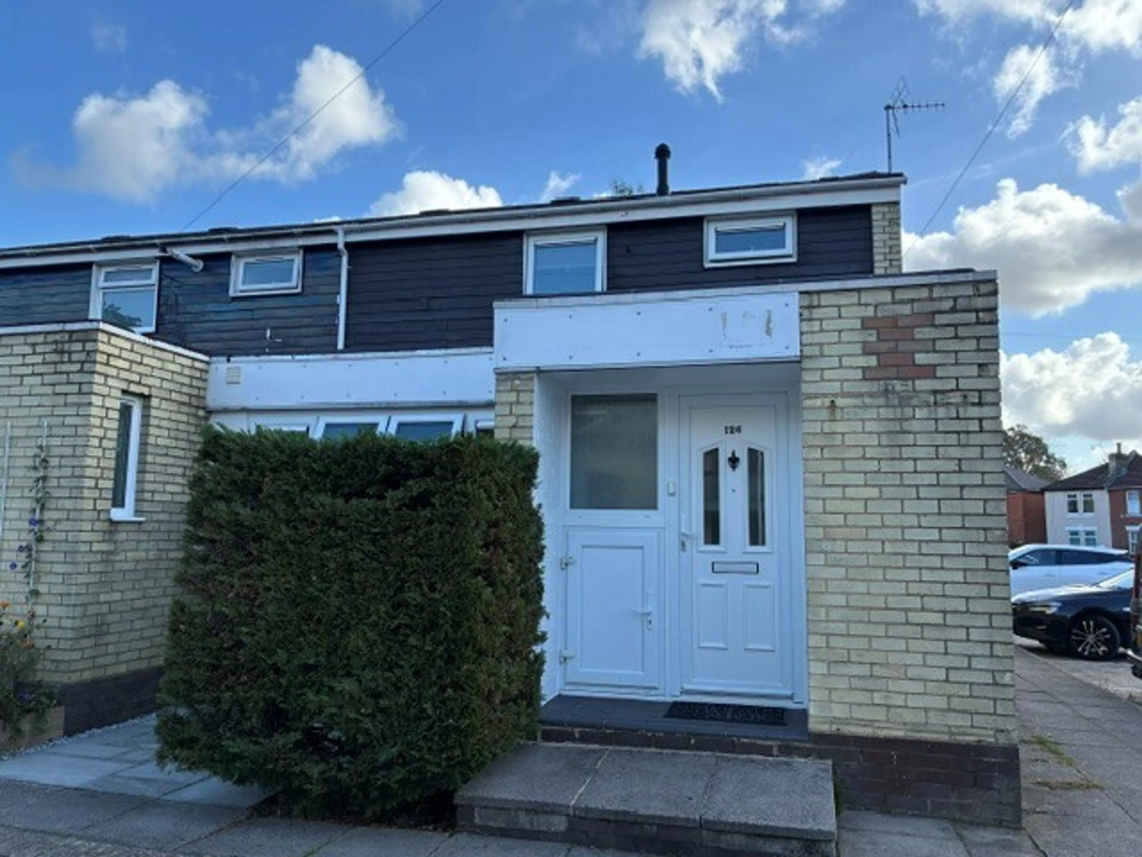 Property photo 0
