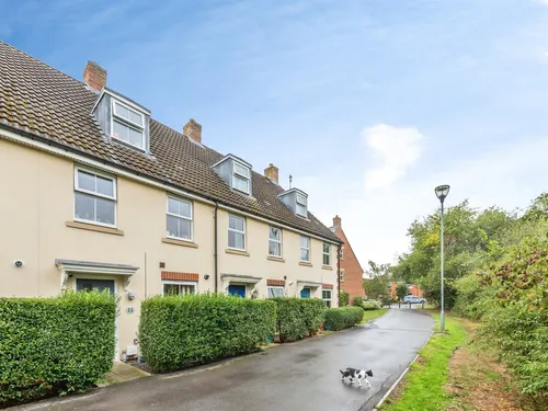 Lavinia Walk, Swindonphoto